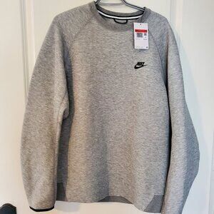 NWT Nike Sportswear Tech Fleece Crewneck sweater sweatshirt Mens L heather gray